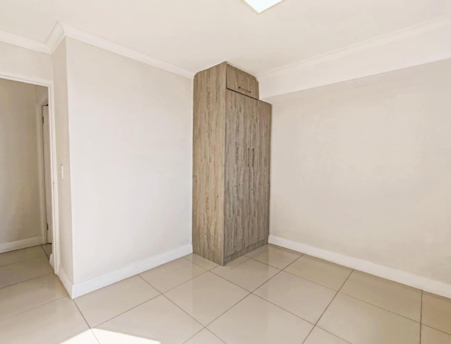 2 Bedroom Property for Sale in Zonnebloem Western Cape